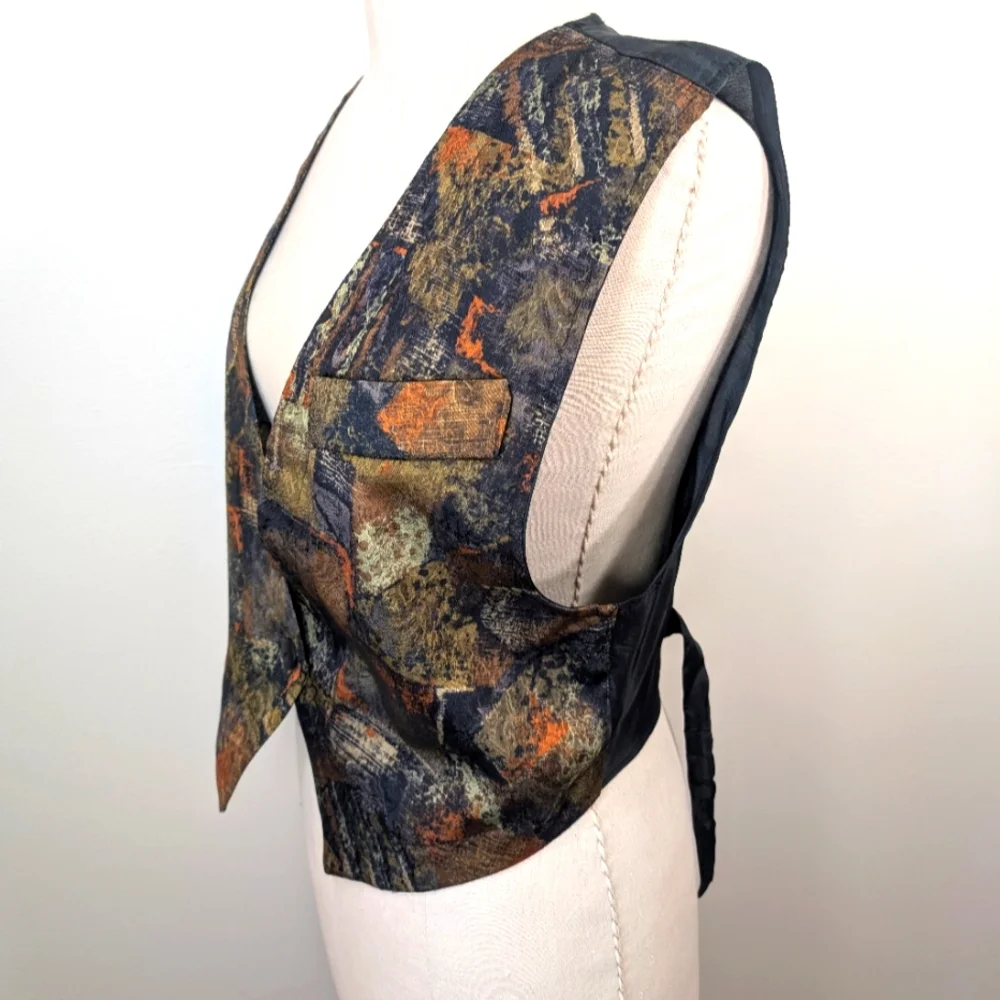 Vintage Eloquience earthy tapestry vest. Size 5/6
